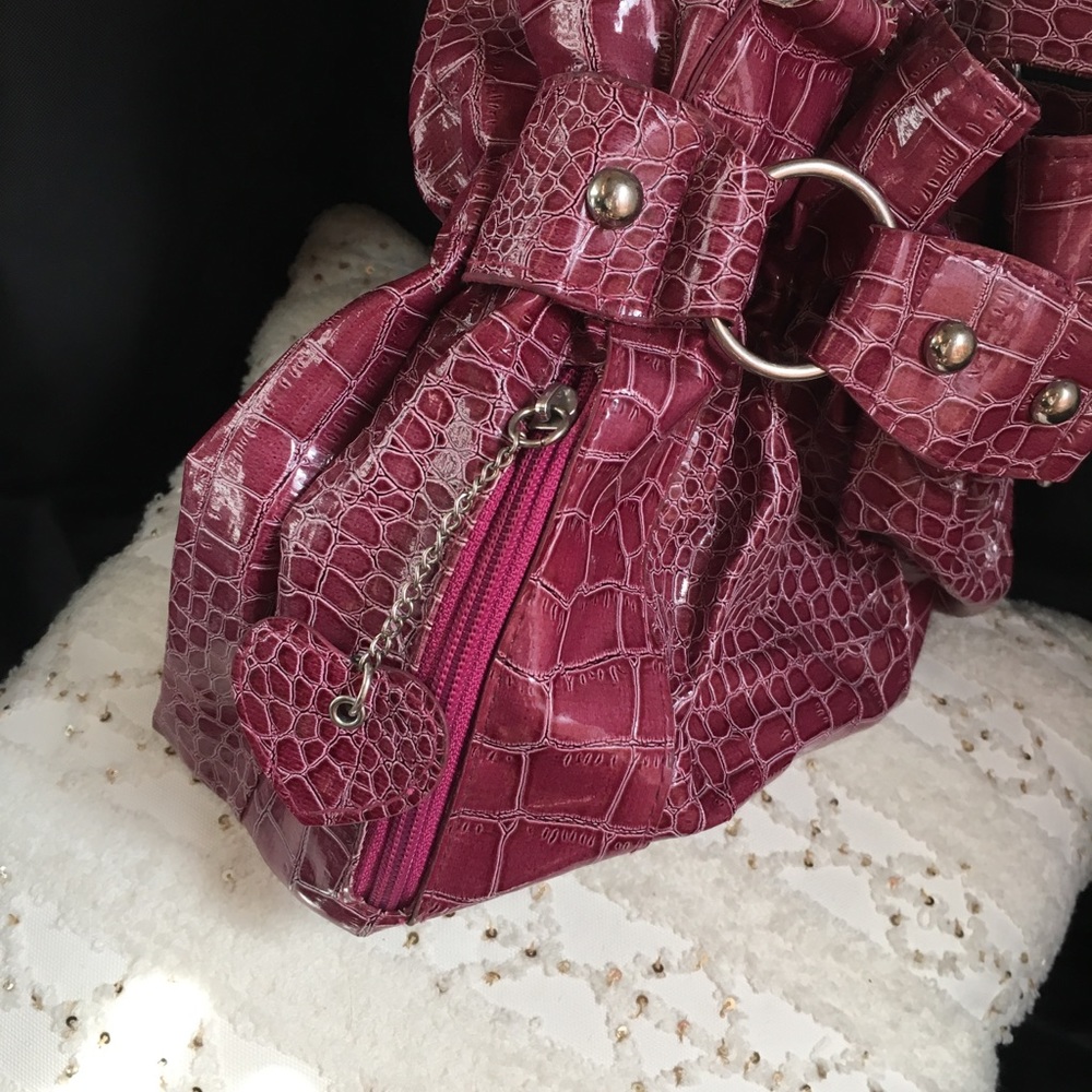 Handbag - Picture 3 of 4